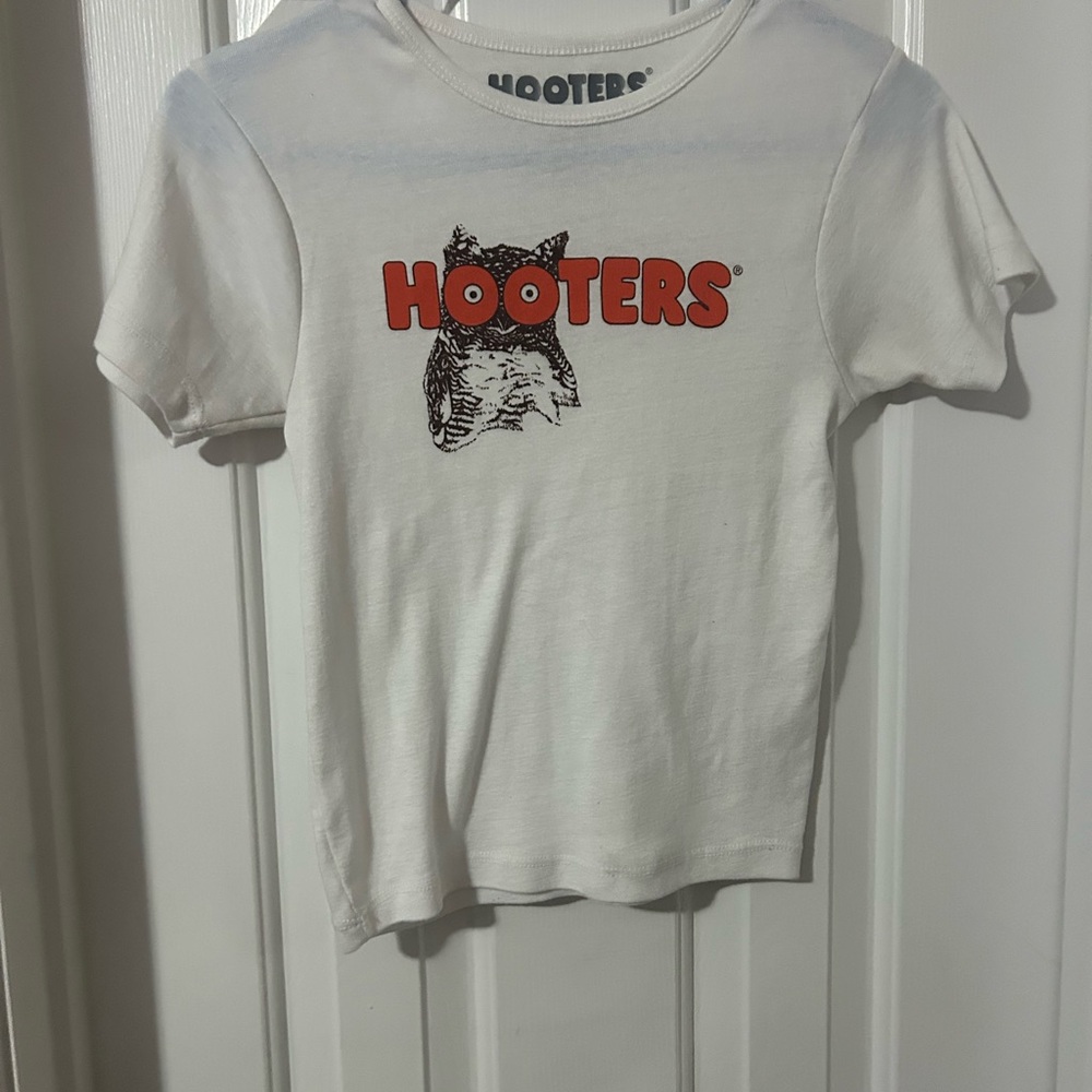 Hooters White T-Shirt